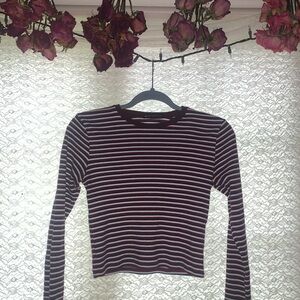 Brandy Melville striped long sleeve, hardly worn.